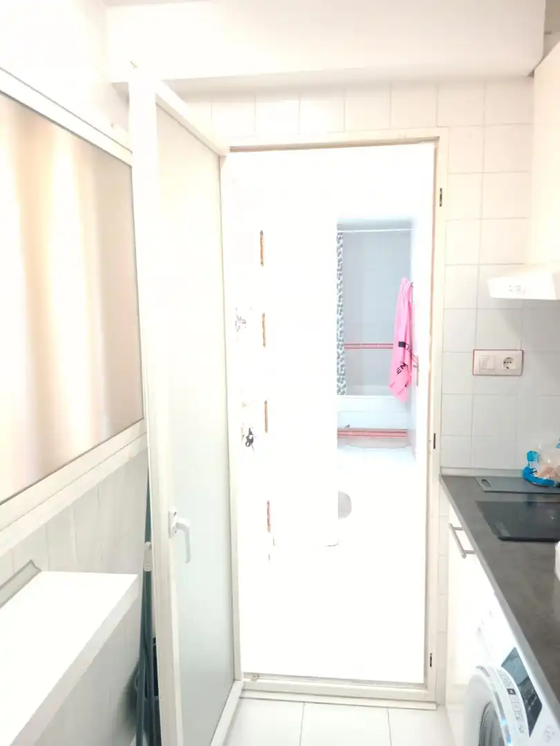 Bany de Apartament en venda en Benidorm amb Aire condicionat, Jardí privat i Terrassa