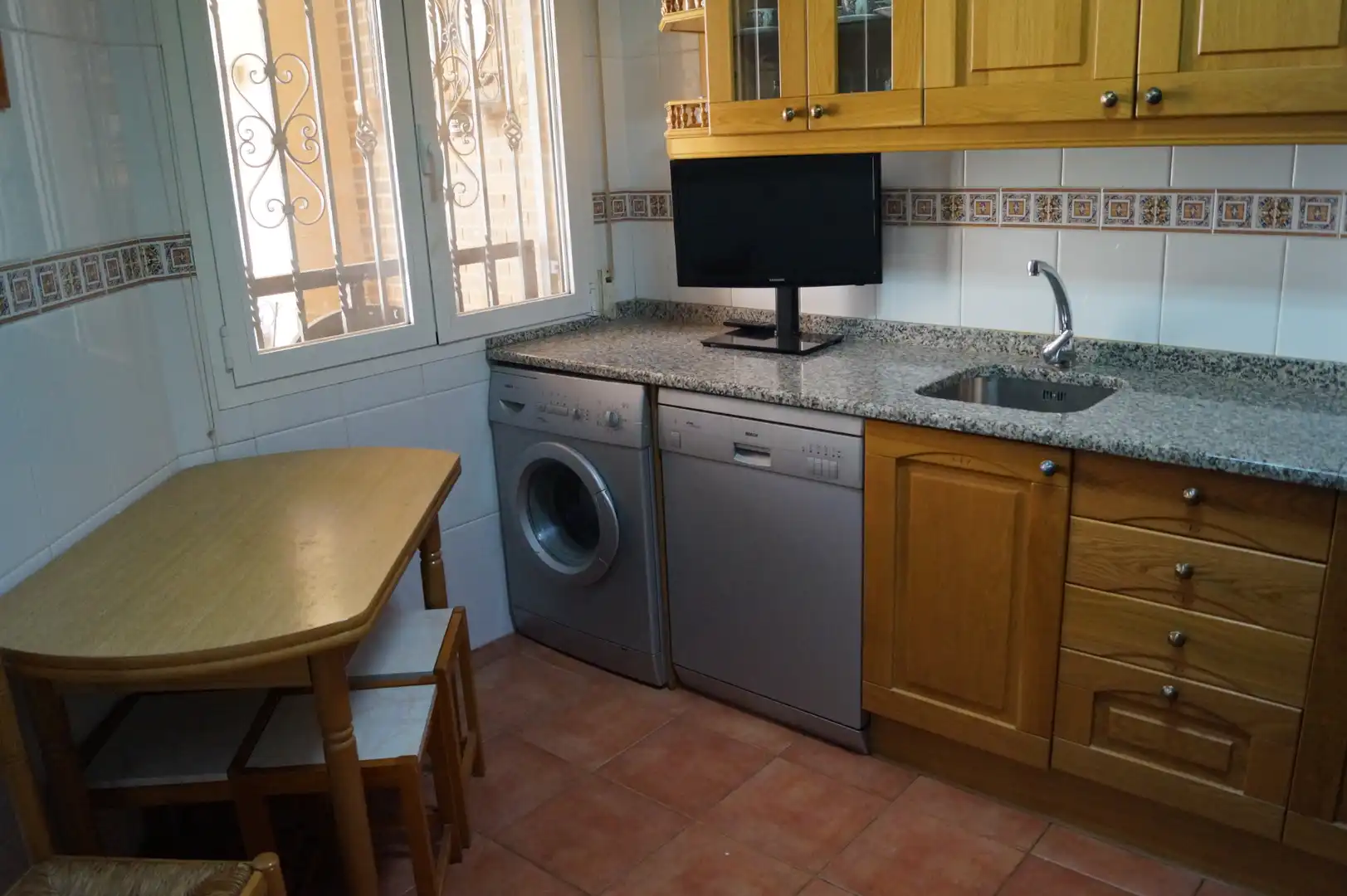 Cocina de Casa adosada en venta en Guadalajara con Jardín privado y Terraza