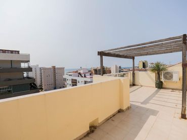 Àtic amb piscina en venda a Avenida Avenida de Ramón y Cajal, 53