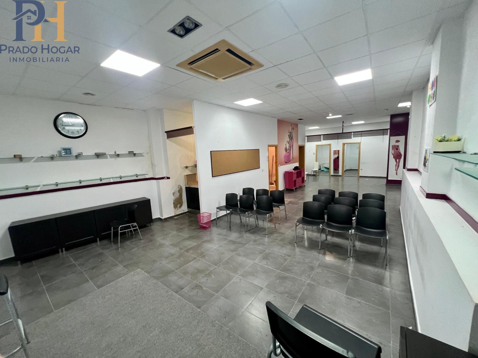 Premises for sale in Casco Antiguo