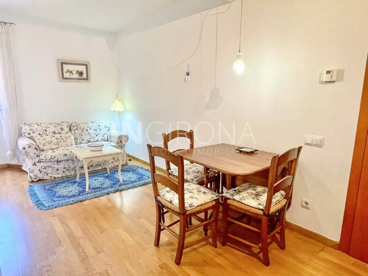 Wohnzimmer von Wohnung zur Miete in Girona mit Heizung und Möbliert