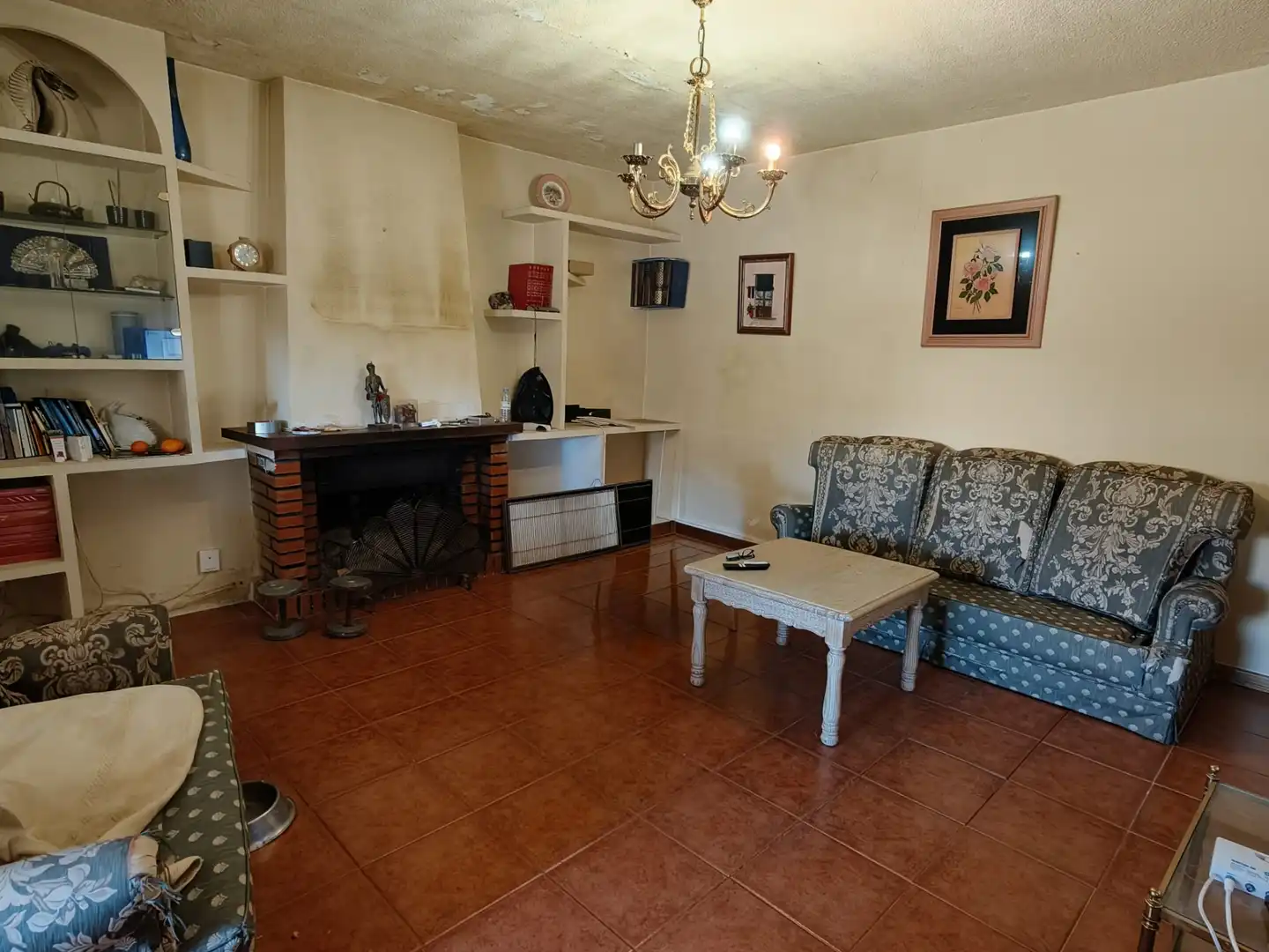 Sala d'estar de Casa o xalet en venda en Griñón amb Jardí privat i Piscina