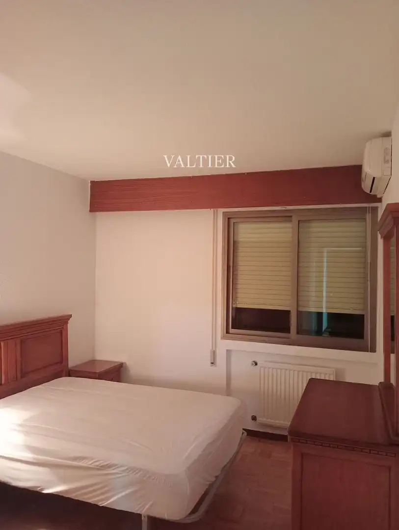 Habitación de Piso de alquiler en Madrid con Aire acondicionado, Terraza y Amueblado