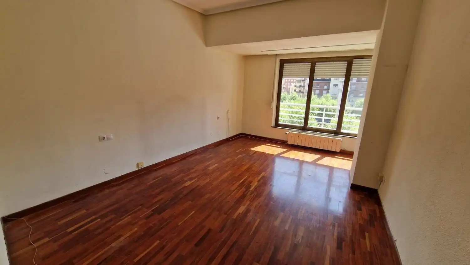 Wohnzimmer von Büro zur Miete in León Capital  mit Terrasse