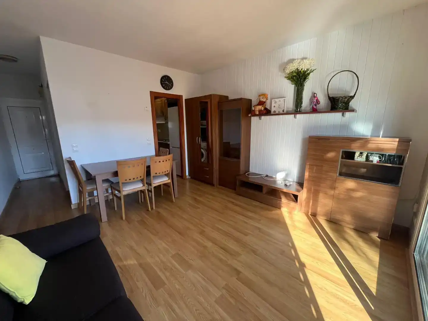 Sala d'estar de Pis per a compartir en Castell d'Aro, Platja d'Aro i s'Agaró amb Moblat i Balcó