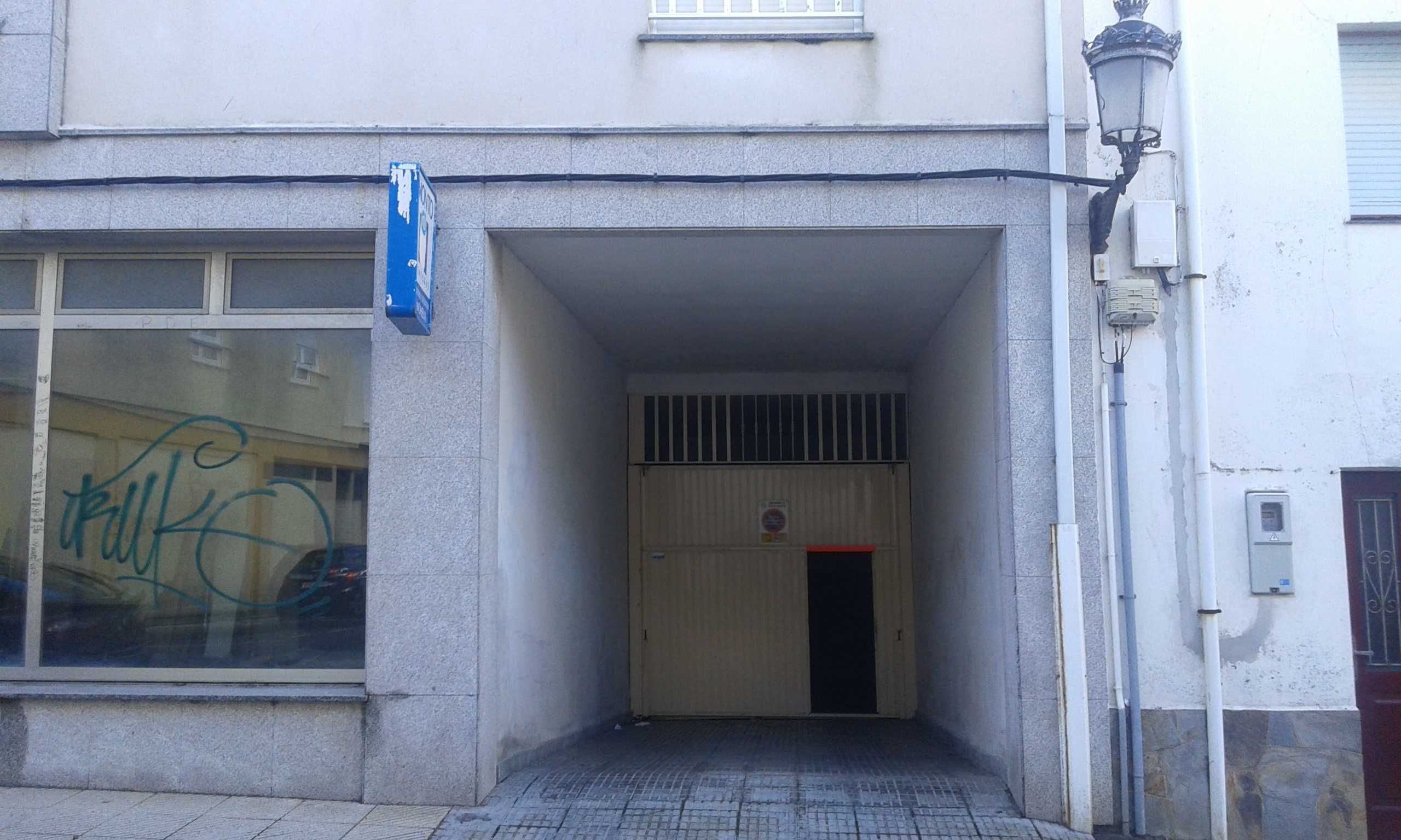 Exterior view of Garage for sale in Tapia de Casariego