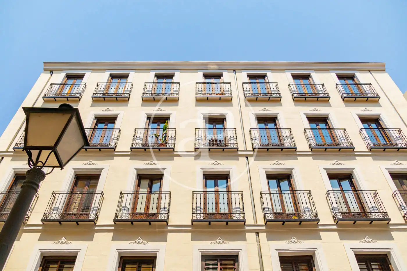 Vista exterior de Pis en venda en Madrid amb Aire condicionat, Calefacció i Moblat