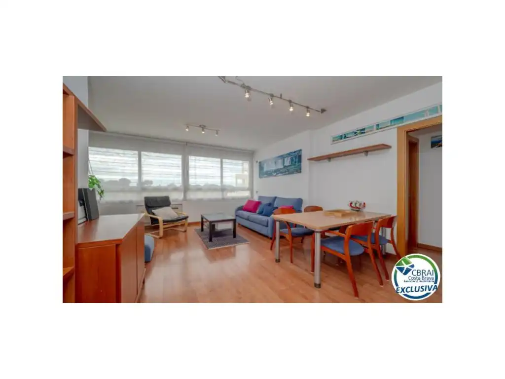 Flat with lift for sale in Carrer del Delta-Muga, imagen 2