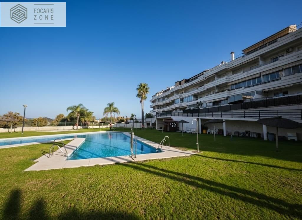 Exterior view of Flat for sale in Los Barrios  with Air Conditioner, Heating and Private garden