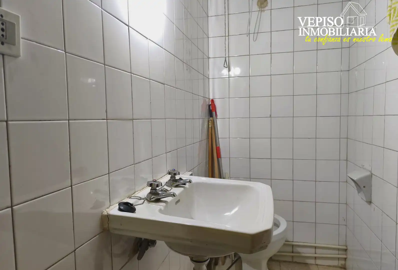 Badezimmer von Wohnung zum Verkauf in Madrid mit Heizung, Parkett und Terrasse