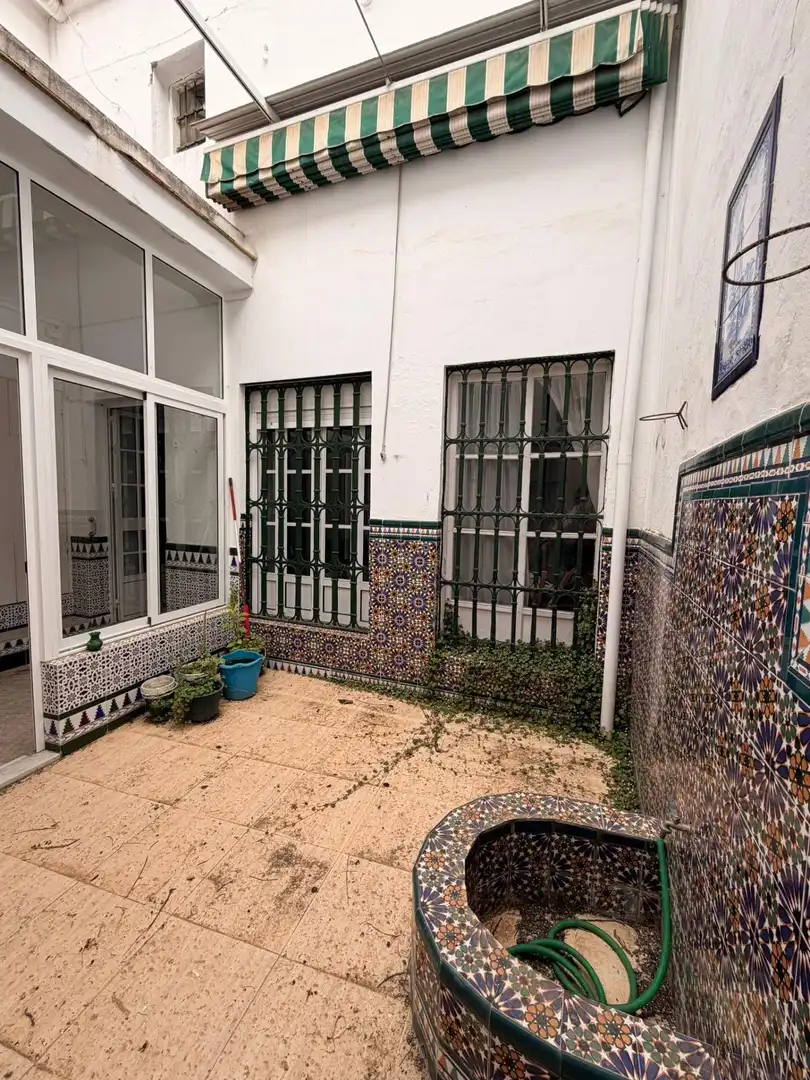 Vista exterior de Casa o xalet en venda en Paradas