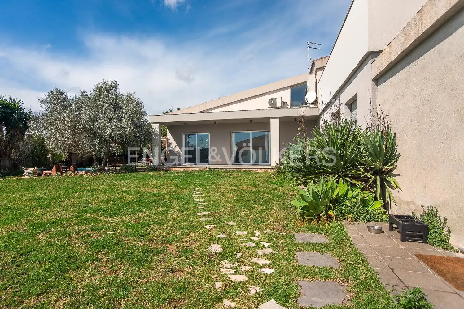 Garden of Houses for sale in Vinaròs  with Air Conditioner, Heating and Private garden