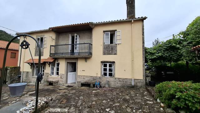 Casa-chalet en Venta en Laxe