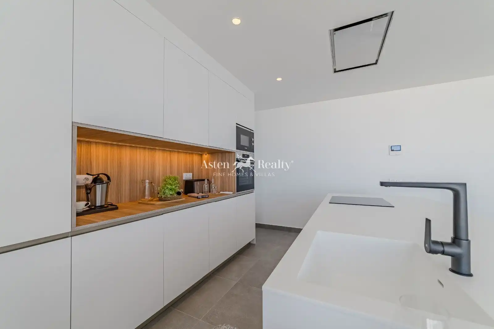 Cocina de Casa o chalet en venta en Adeje con Aire acondicionado, Calefacción y Jardín privado