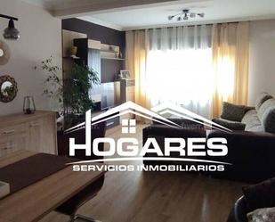 Sala d'estar de Casa o xalet en venda en Vigo  amb Terrassa i Balcó