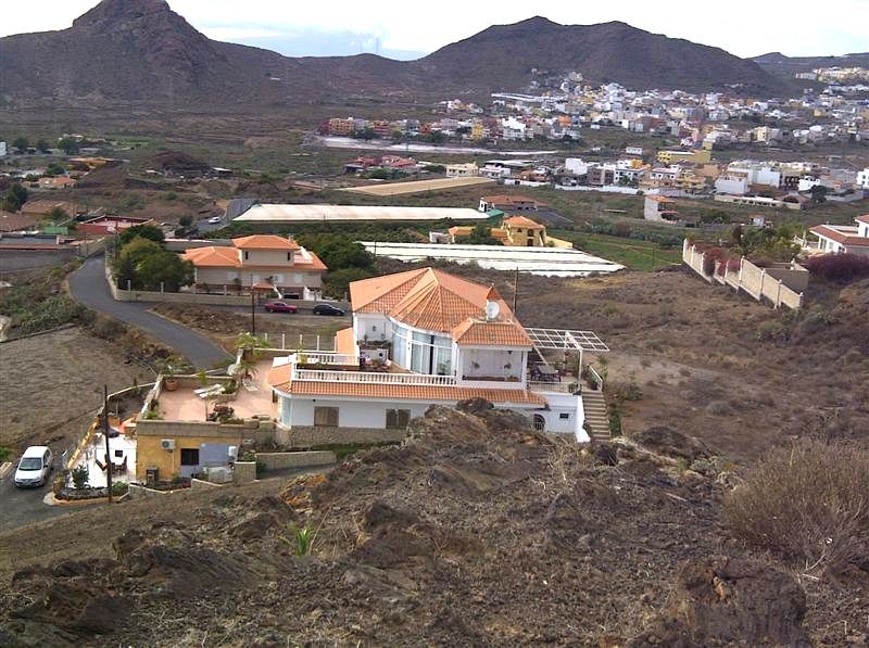 Exterior view of House or chalet for sale in Arona  with Air Conditioner, Terrace and Furnished