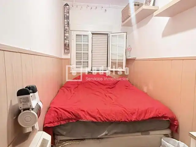 Schlafzimmer von Gebäude zum Verkauf in Madrid