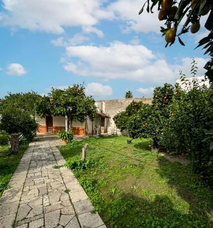 Jardín de Finca rústica en venta en Sevilla con Calefacción y Jardín privado