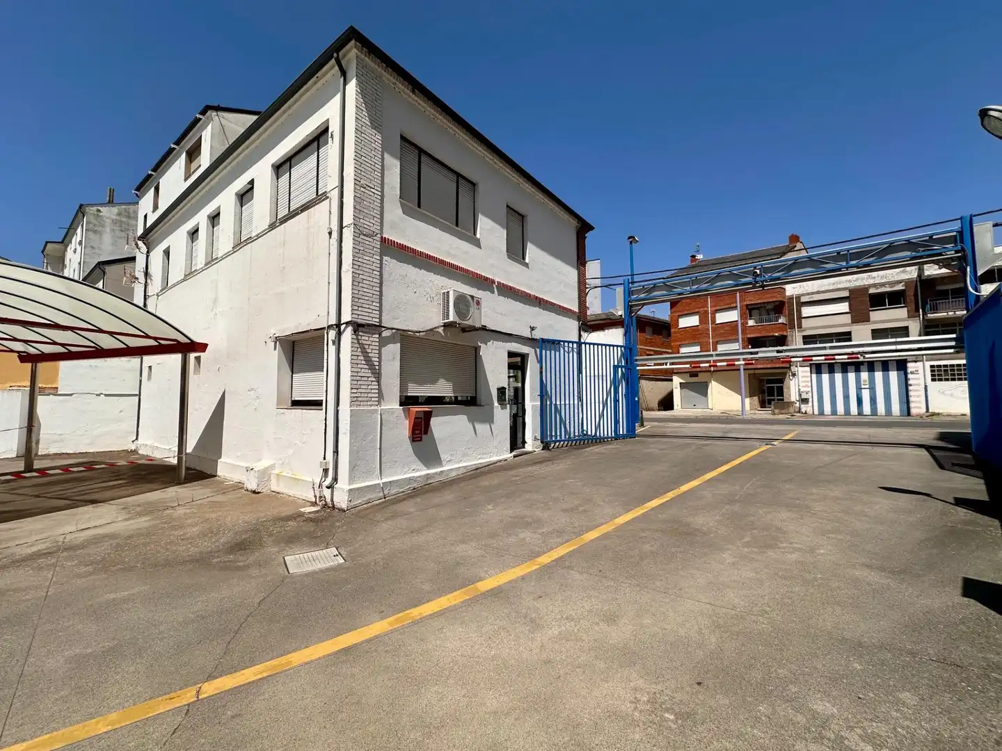 Local comercial en venda a de Portugal