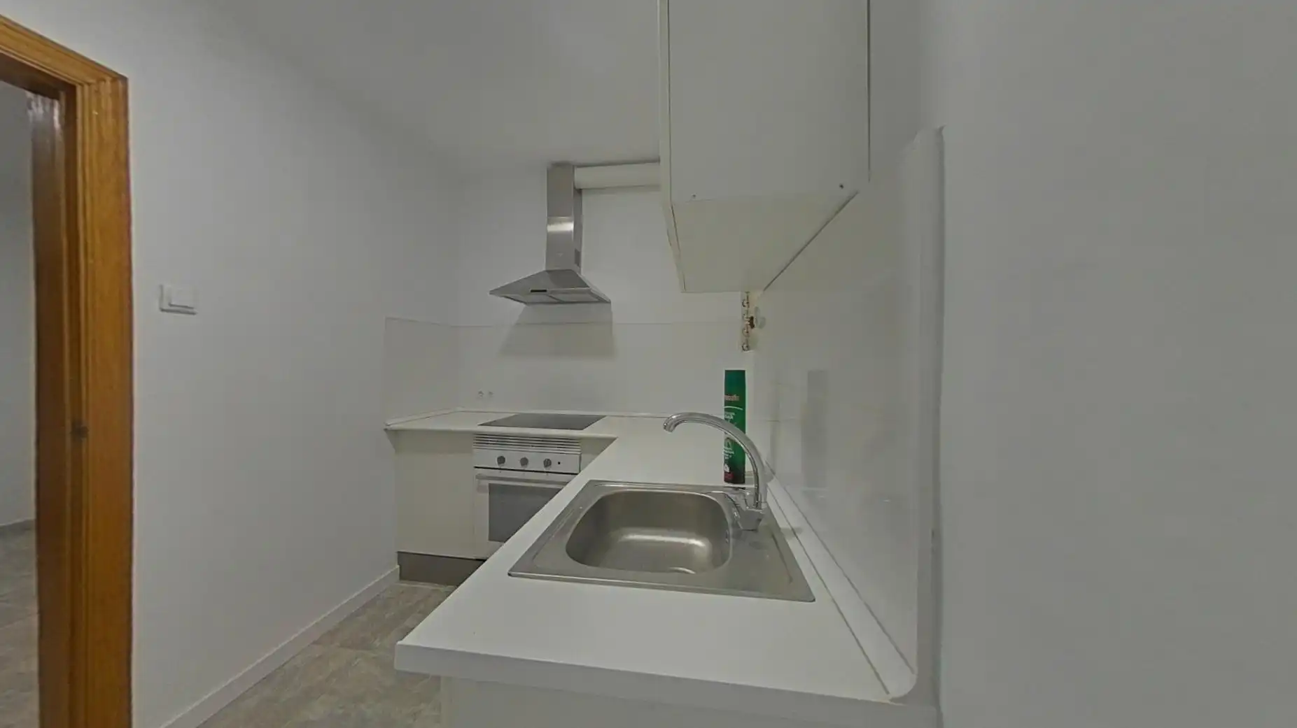 Cuina de Pis en venda en Barcelona amb Calefacció