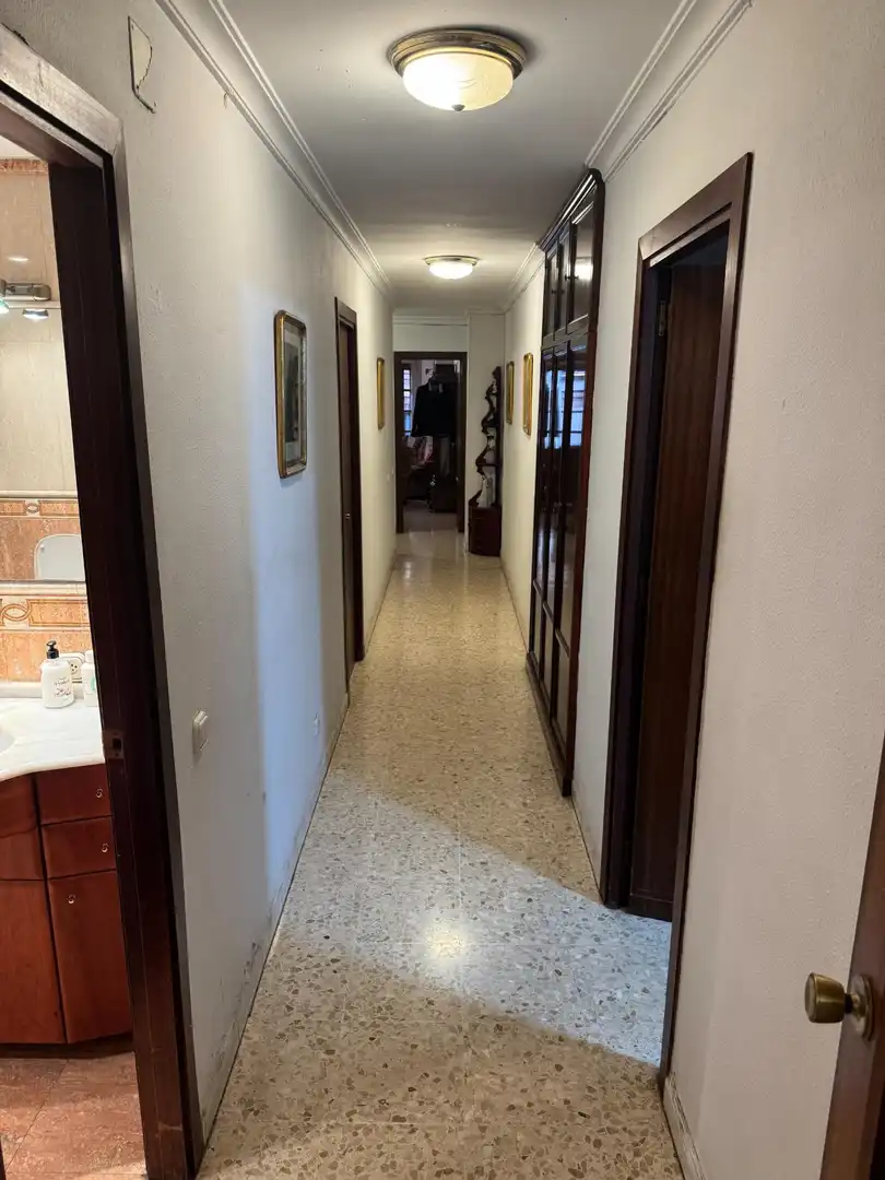 Flat for sale in Sevilla  with Air Conditioner and Furnished