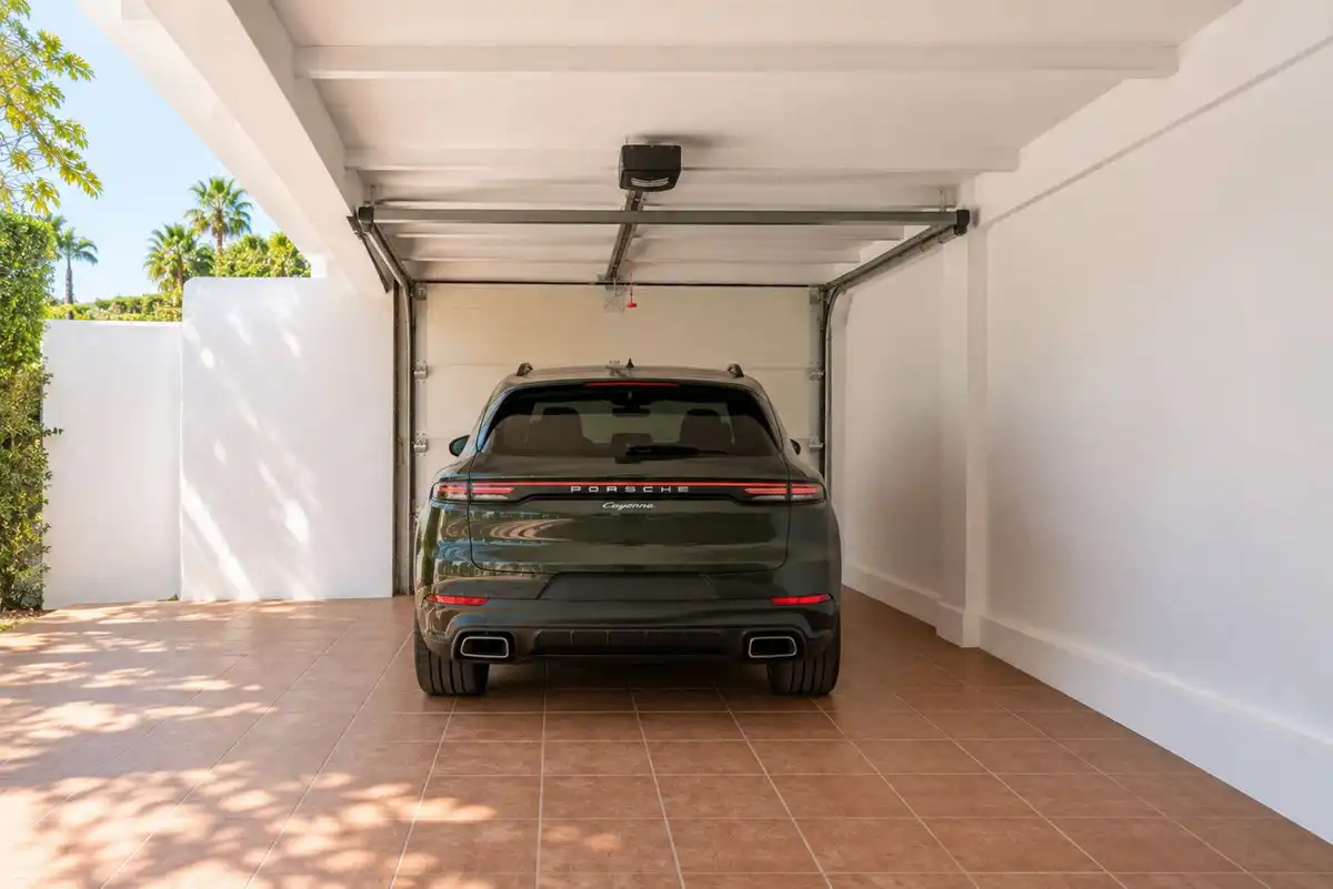 Parking of Houses for sale in Marbella Centro