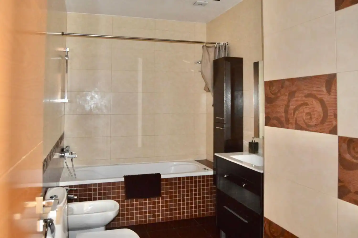 Bathroom of Houses for sale in Jerez de la Frontera  with Air Conditioner, Terrace and Storage room