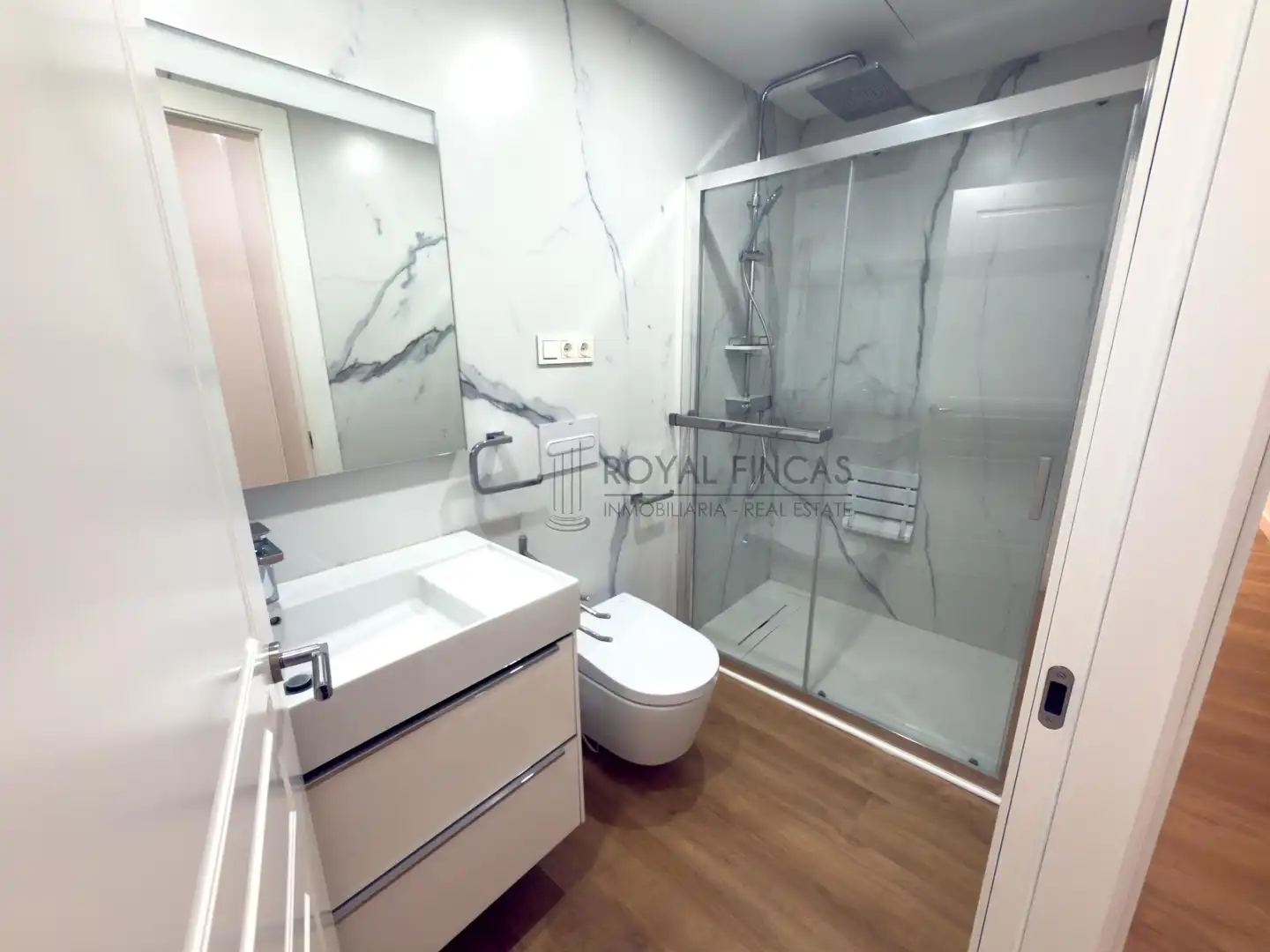 Wohnung mit Pool zum Verkauf in Calle Rodrigo de Triana 4, imagen 10