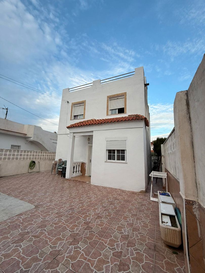 House or chalet for sale in Carrer Canoa, Grau de Gandia - Venecia - Marenys de Rafalcaid