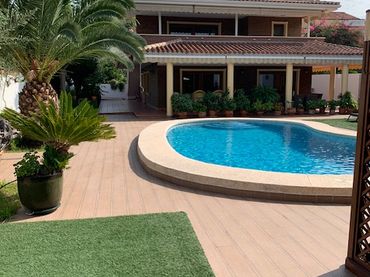 Detached house with pool for sale in Rincón de Loix