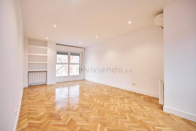 Piso en Alquiler en De Santa Hortensia en Prosperidad