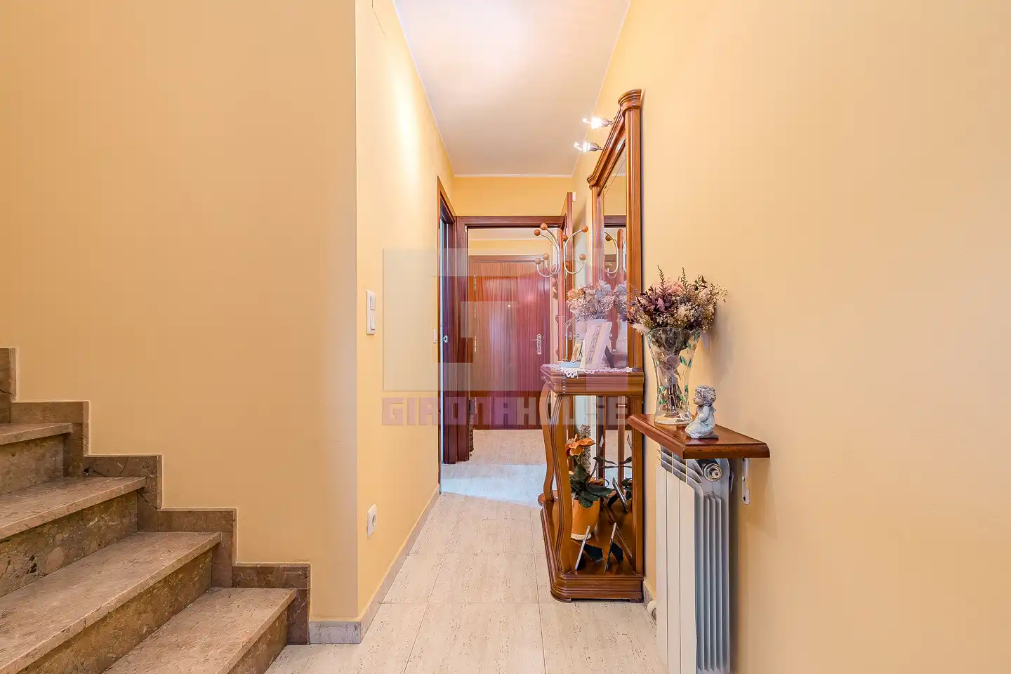 Dúplex en venta en Salt con Calefacción, Terraza y Amueblado