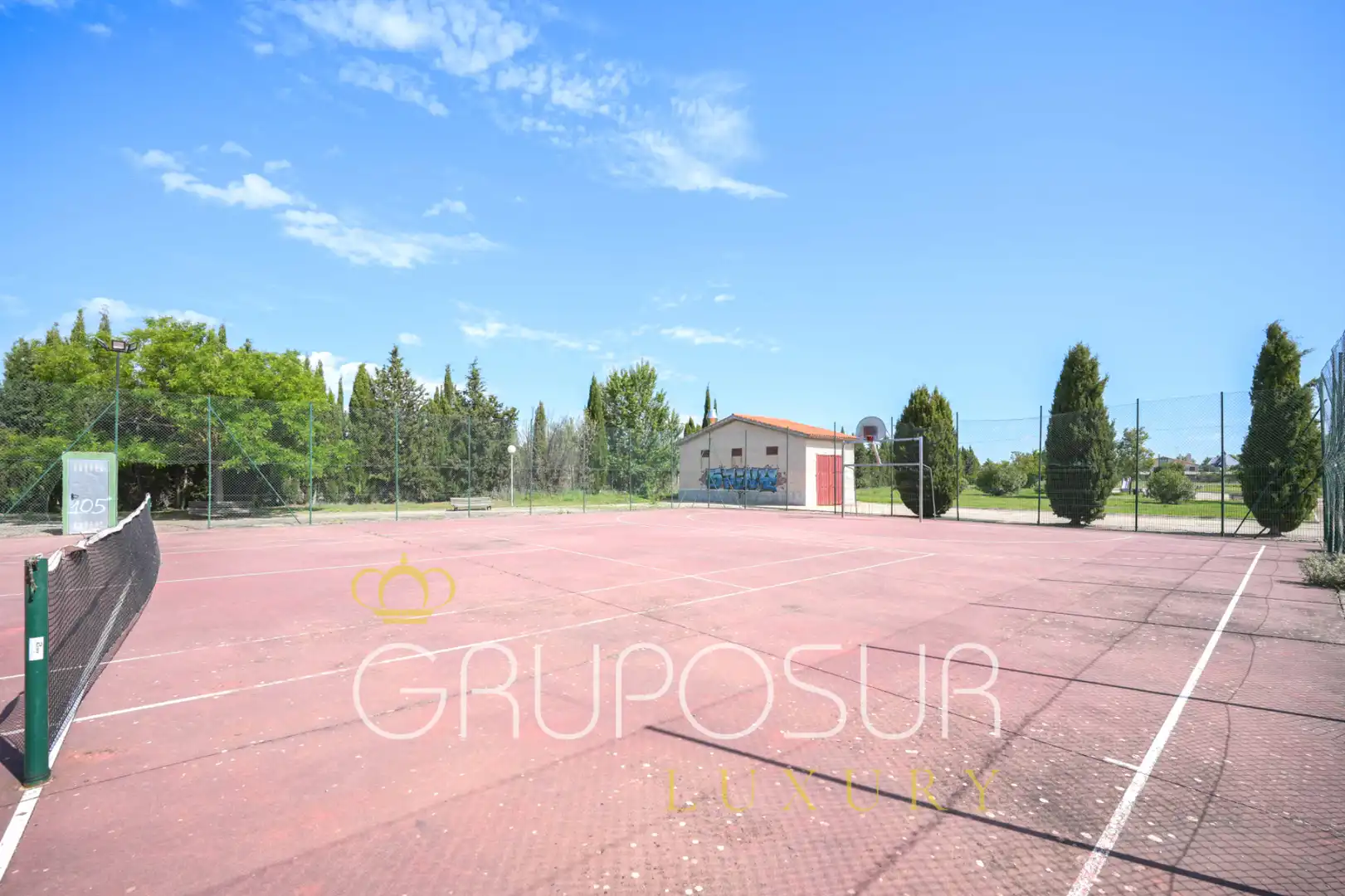 Houses for sale in Simancas  with Air Conditioner, Heating and Private garden