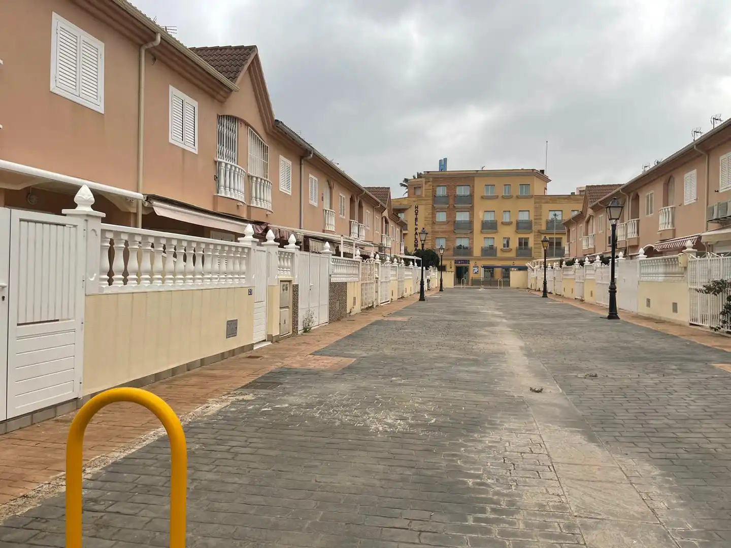 Außenansicht von Einfamilien-Reihenhaus zum Verkauf in San Pedro del Pinatar mit Terrasse, Möbliert und Ofen