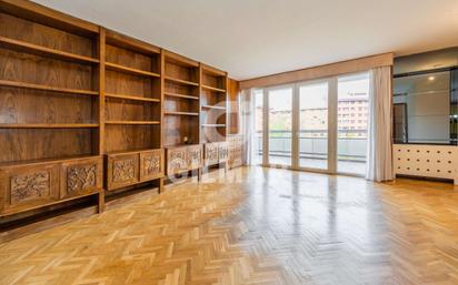 Bedroom of Flat for sale in  Madrid Capital  with Heating, Terrace and Storage room