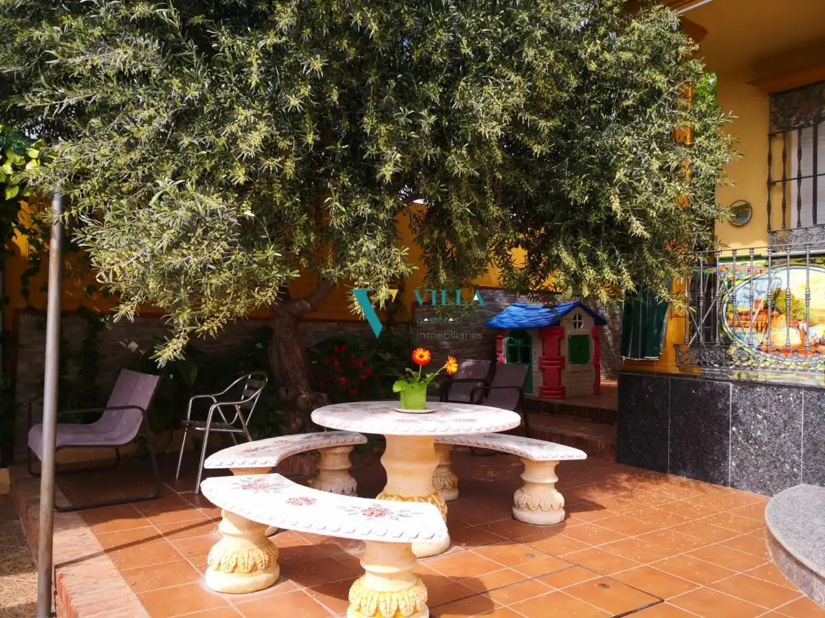 Jardí de Casa o xalet en venda en Alcalá de Guadaira amb Piscina