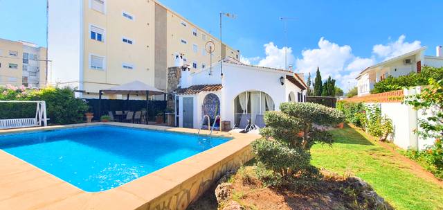Casa-chalet en Alquiler en Carretera de les Marines a Dénia, 72 en Les Bassetes - El Marjal