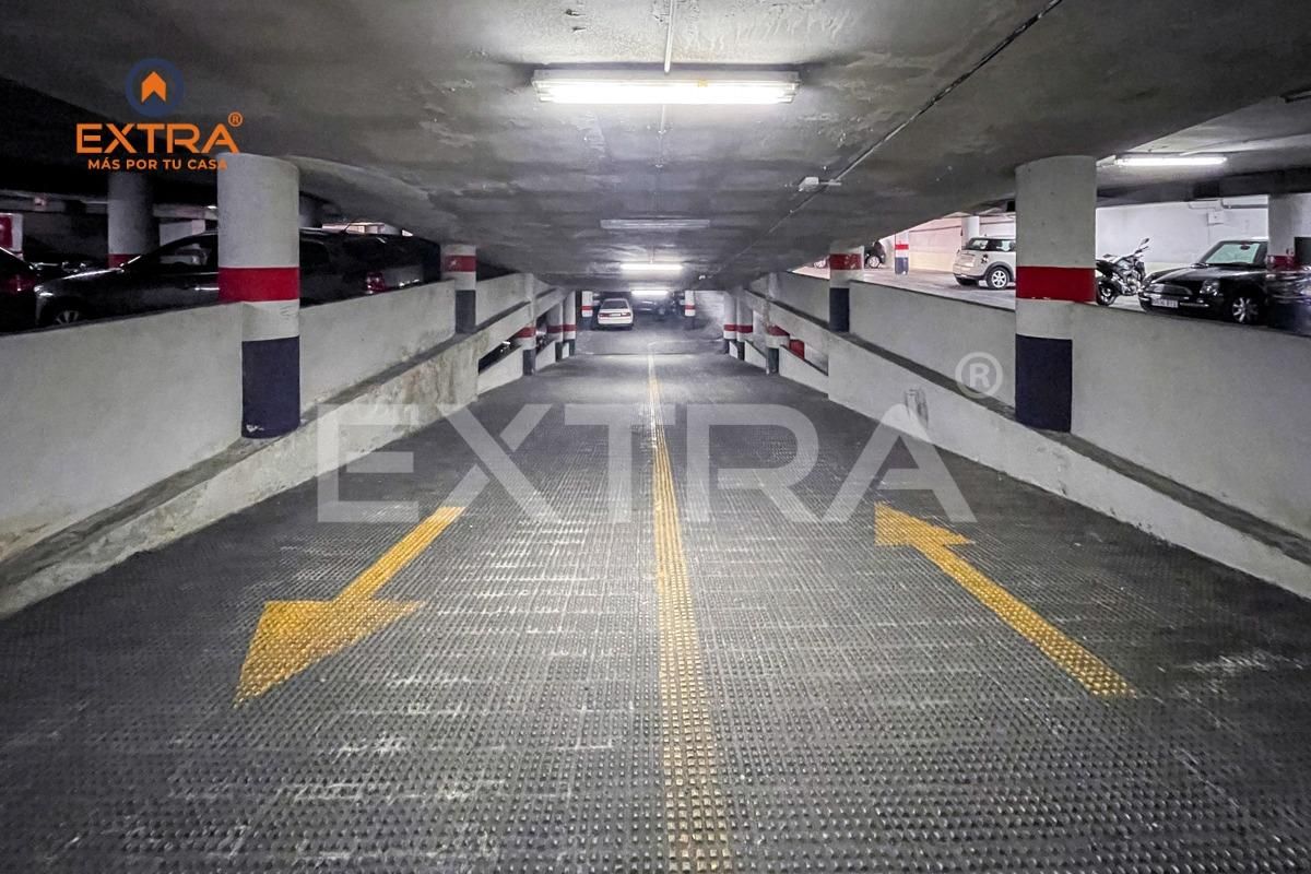 Parking of Garage for sale in  Madrid Capital
