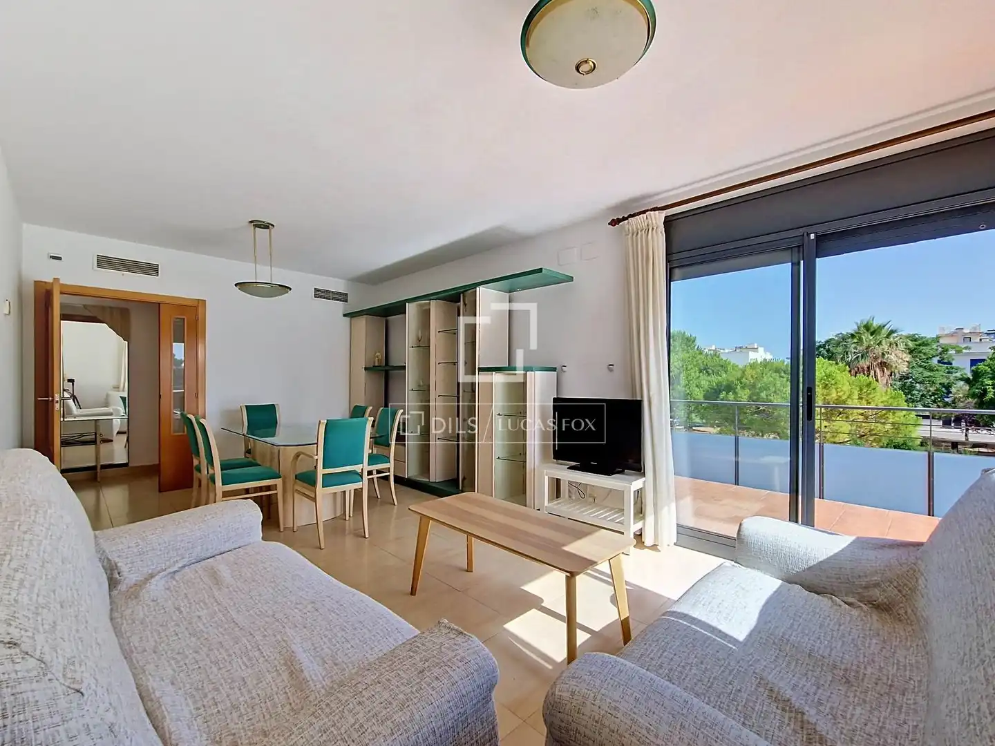 Vista exterior de Piso en venta en Cubelles con Aire acondicionado, Calefacción y Jardín privado