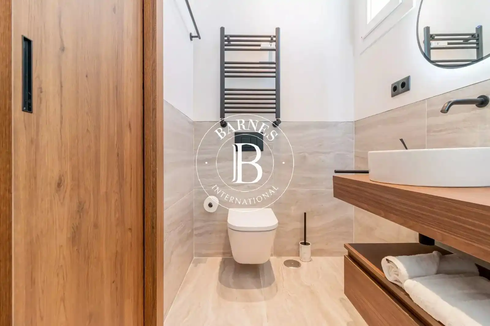 Bathroom of Flat for rent in Madrid  with Air Conditioner, Heating and Terrace