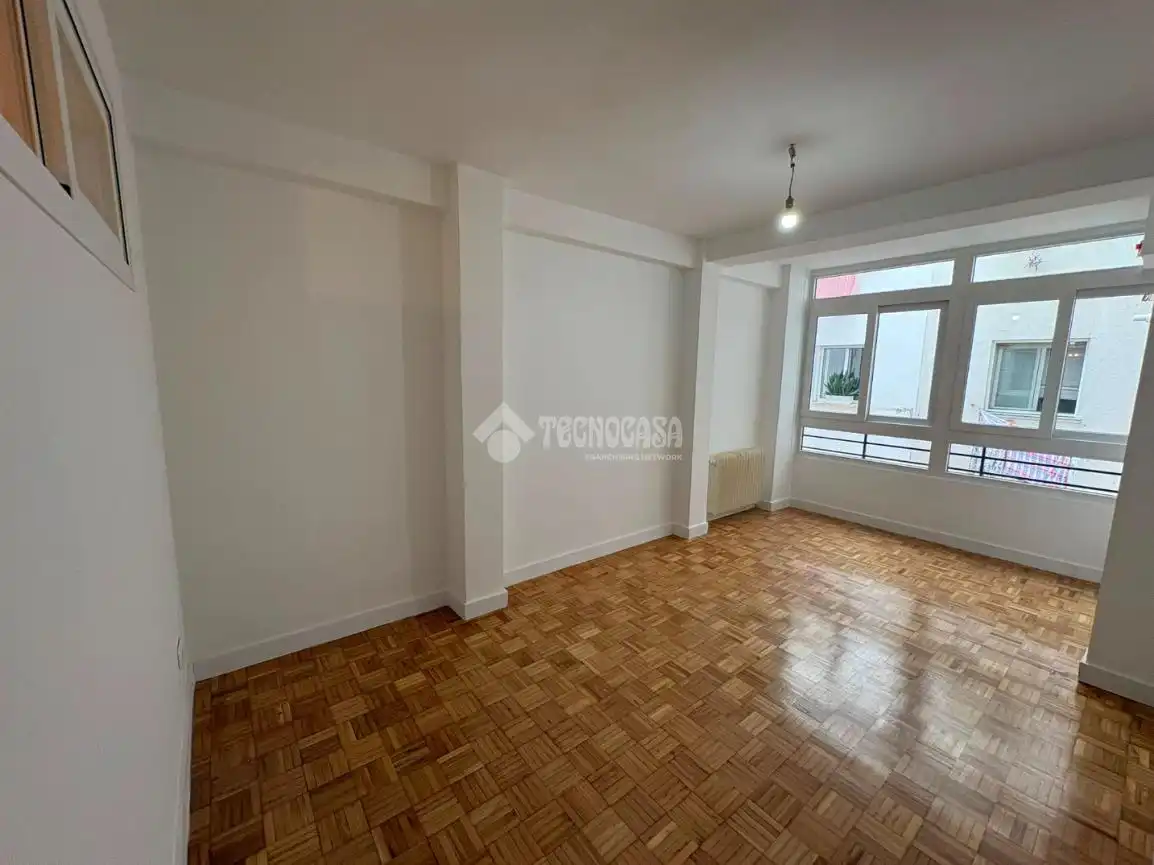 Bedroom of Flat for rent in Madrid