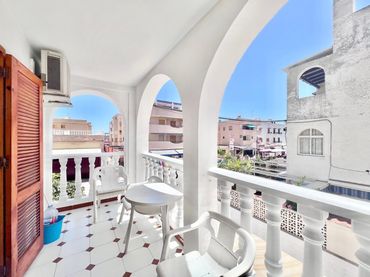 Apartment with balcony to rent in La Mata