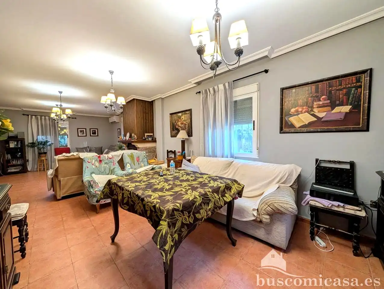 Sala d'estar de Finca rústica en venda en Linares amb Aire condicionat, Jardí privat i Traster