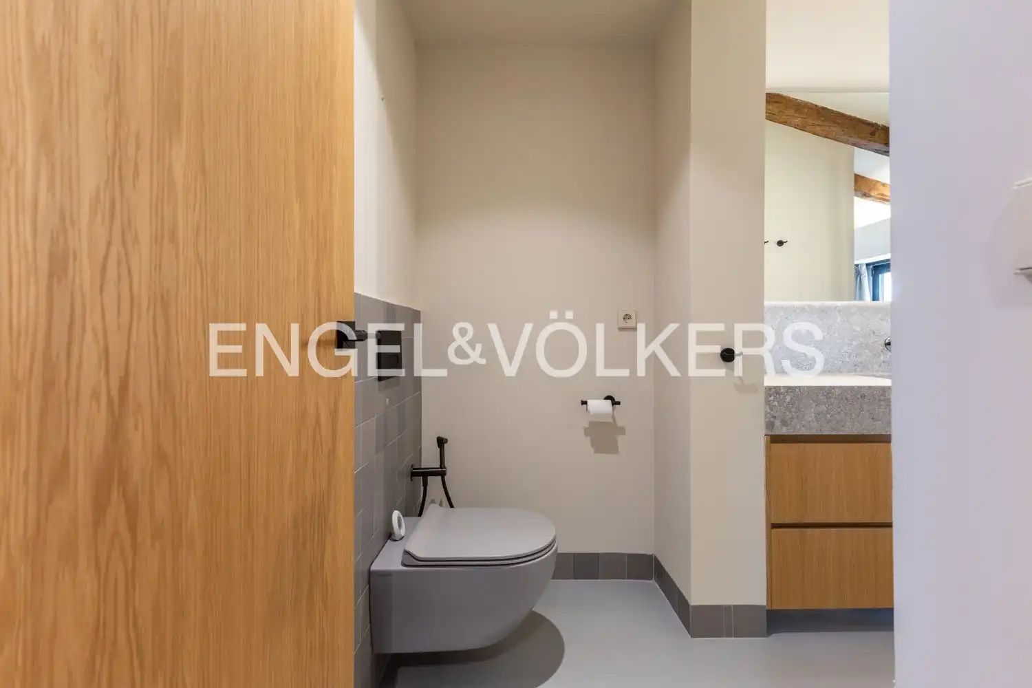 Baño de Piso de alquiler en Valencia con Aire acondicionado, Calefacción y Terraza