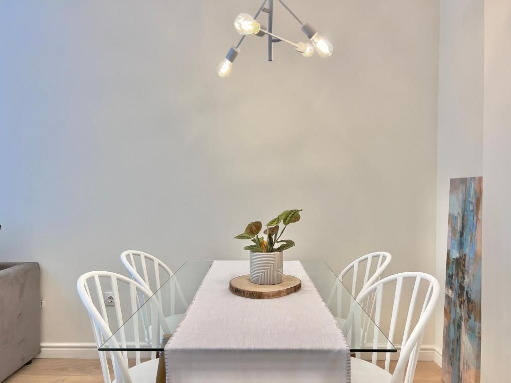 Flat to rent in Calle Aoiz, 6, 2º Ensanche