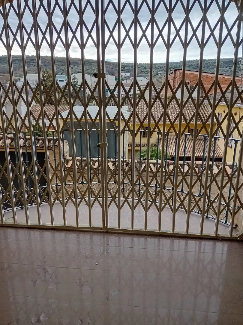 Terrassa de Casa o xalet en venda en Canena amb Terrassa, Traster i Balcó