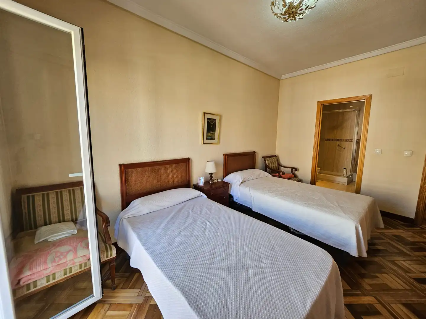 Bedroom of Flat for rent in Madrid  with Air Conditioner, Heating and Furnished