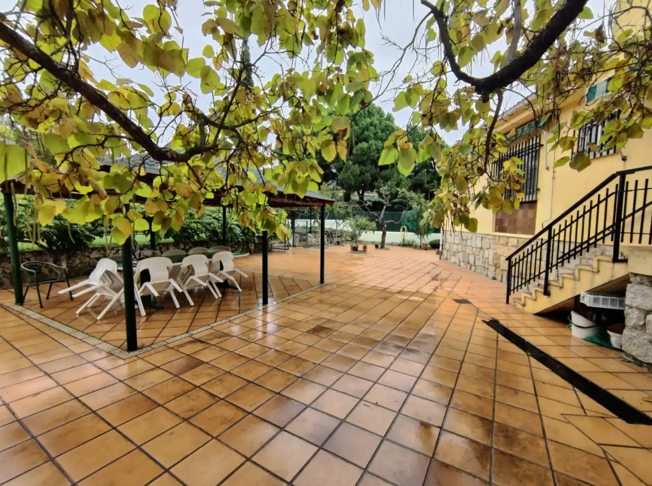 Terrassa de Casa o xalet en venda en El Molar (Madrid) amb Calefacció, Jardí privat i Piscina