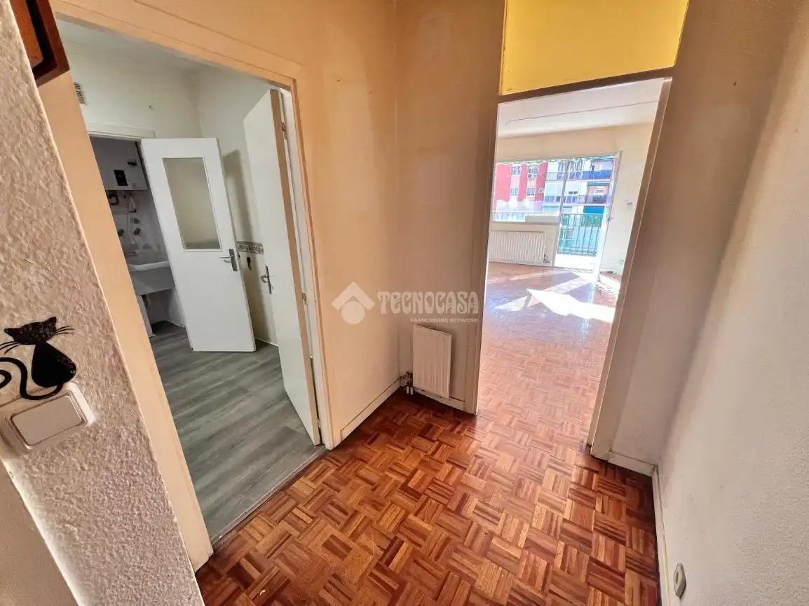 Wohnung mit Aufzug zum Verkauf in Barrio Venecia - Nueva Alcalá, imagen 5