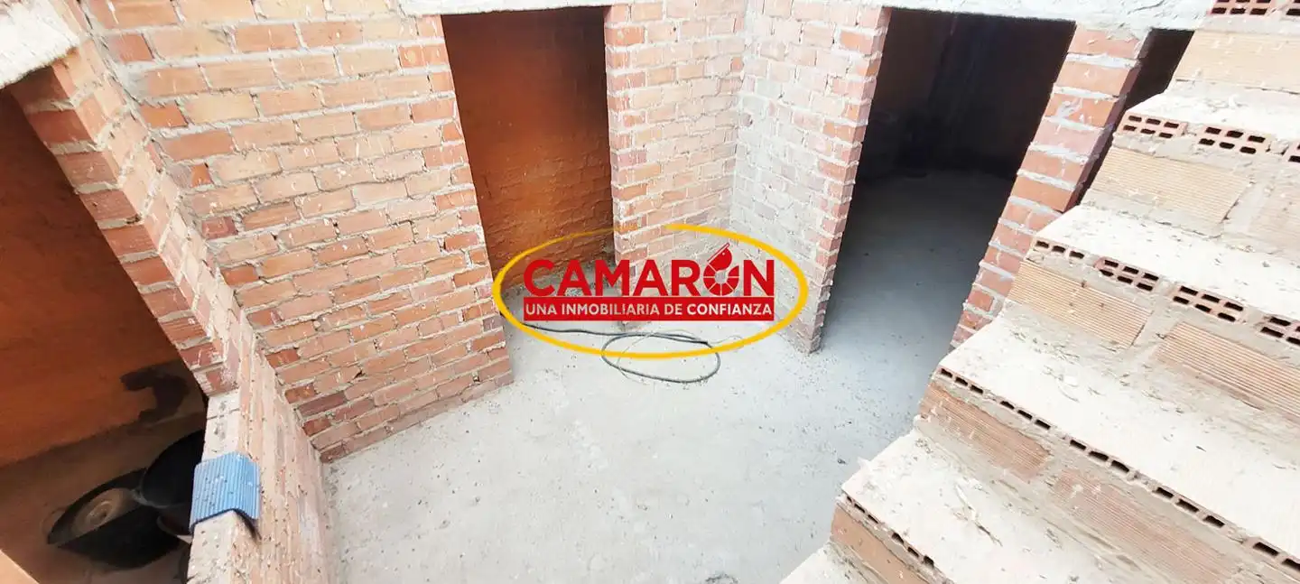 Casa adosada en venda en Coria del Río